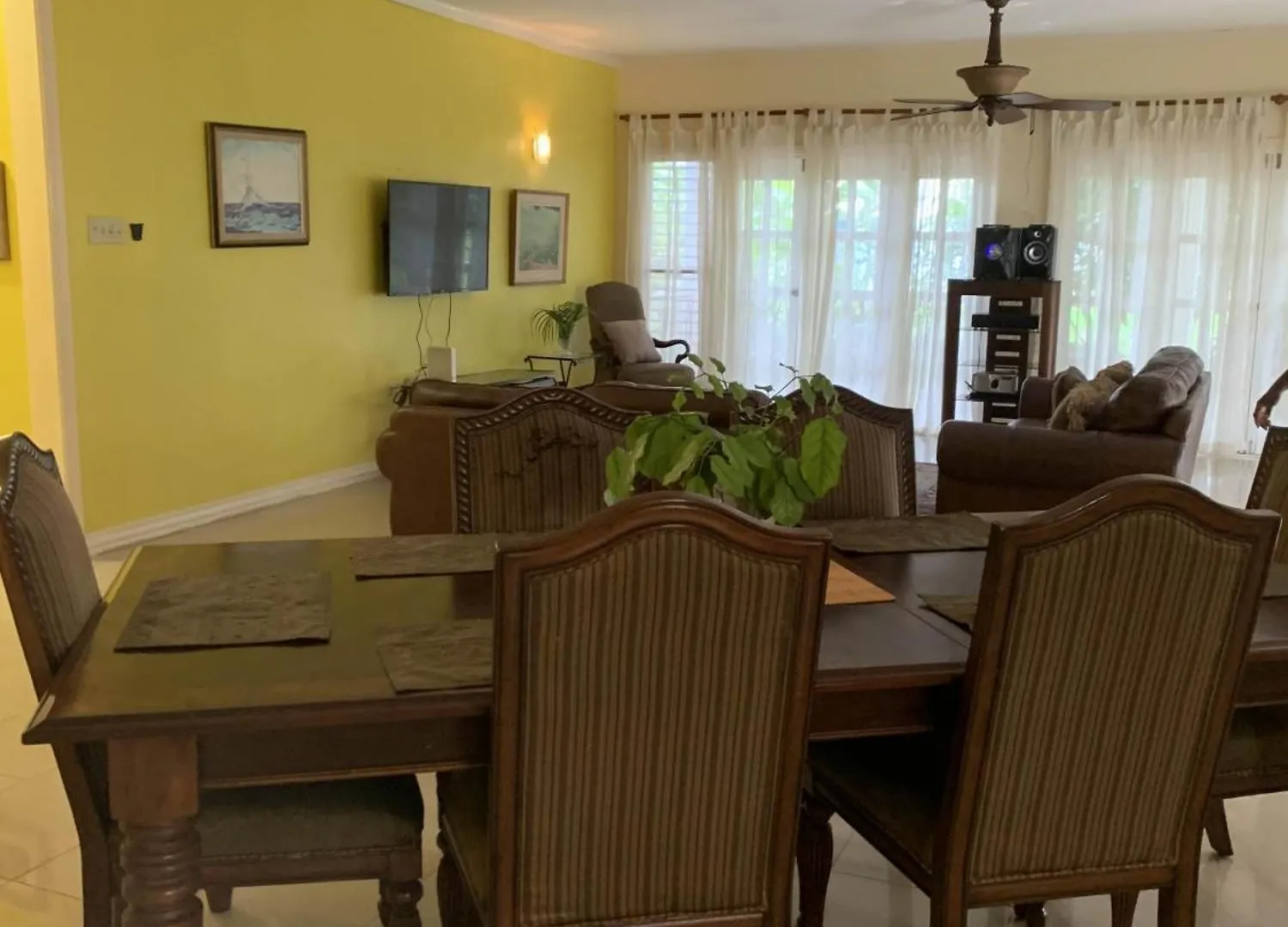 Tranquility Cove Daire Tower Isle